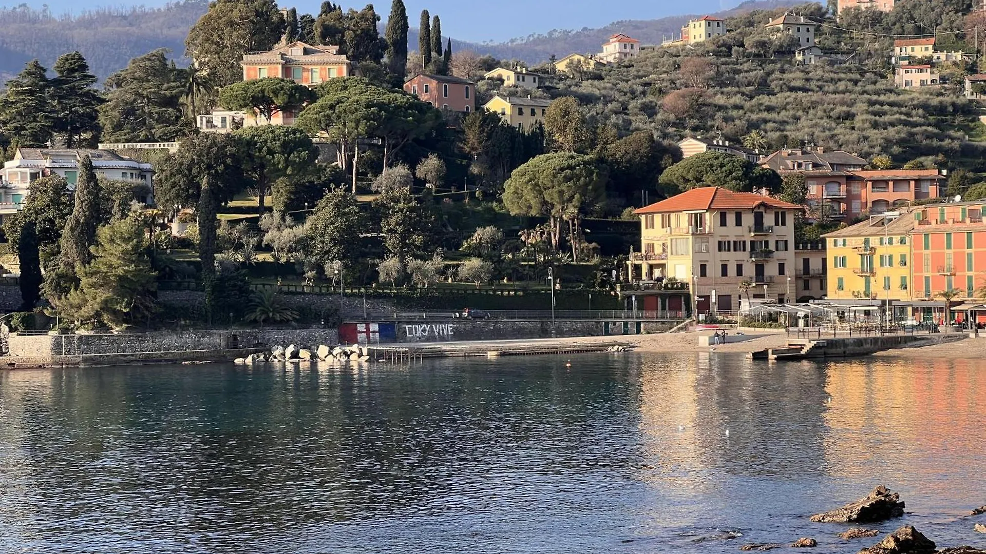 Welcome Riviera-Mazzini 30 Ristrutturato Aprile 2025- Bagno E Arredamenti Nuovi- Centralissimo A 100 M Dalle Spiaggie - Vicinissimo A Ristoranti Bar Supermercati La Scelta Ideale Per Un Soggiorno Perfetto Parcheggio A 15 Euro Al Giorno, Da Prenotare Rapallo 0*,  Italy