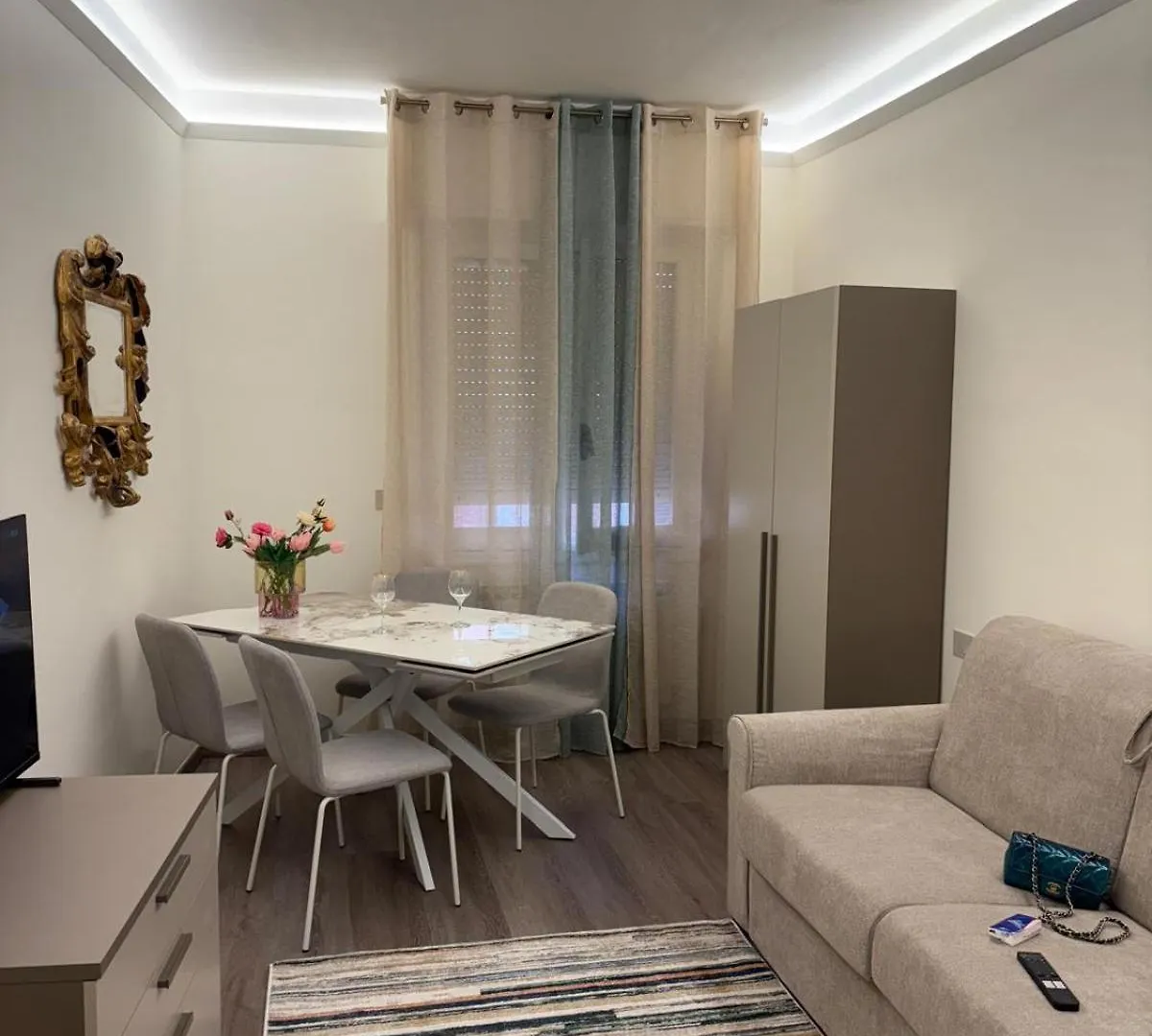 Welcome Riviera-Mazzini 30 Ristrutturato Aprile 2025- Bagno E Arredamenti Nuovi- Centralissimo A 100 M Dalle Spiaggie - Vicinissimo A Ristoranti Bar Supermercati La Scelta Ideale Per Un Soggiorno Perfetto Parcheggio A 15 Euro Al Giorno, Da Prenotare Rapallo 0*,